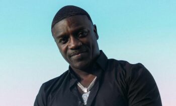 From Singing Chammak Challo To Getting Inside Zorb Ball, Here’s What Happened During Akon’s Mumbai Concert From Singing Chammak Challo To Getting Inside Zorb Ball, Here’s What Happened During Akon’s Mumbai Concert