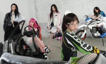 ILLIT’s New Concept Pictures For Upcoming Song Draws Comparisons With NewJeans ILLIT’s New Concept Pictures For Upcoming Song Draws Comparisons With NewJeans