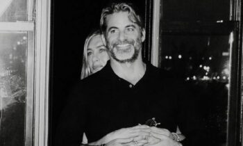 Jennifer Aniston Makes Her Relationship Official With Jim Curtis! Get Ready To Feel More Single Than Ever!