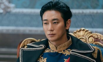 The Remarried Empress’ Production Issues Apology After Ju Ji Hoon’s Costume Resembles Nazi Medal The Remarried Empress’ Production Issues Apology After Ju Ji Hoon’s Costume Resembles Nazi Medal
