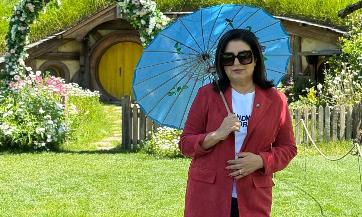 why-farah-khan-said-bollywood-actors-have-on-set-affairs-two-much-with-kajol-twinkle-ananya-panday