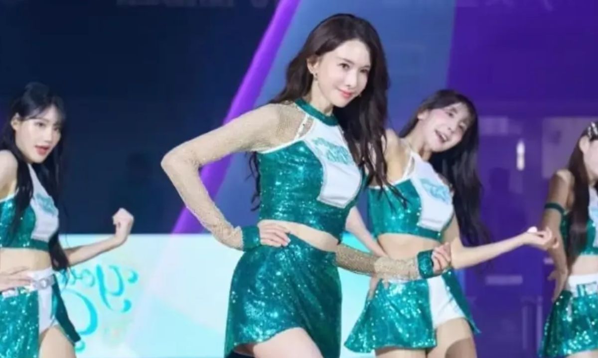 Taiwanese Supermodel Lin Chiling’s Cheerleader Debut At 51 Is Breaking The Internet!