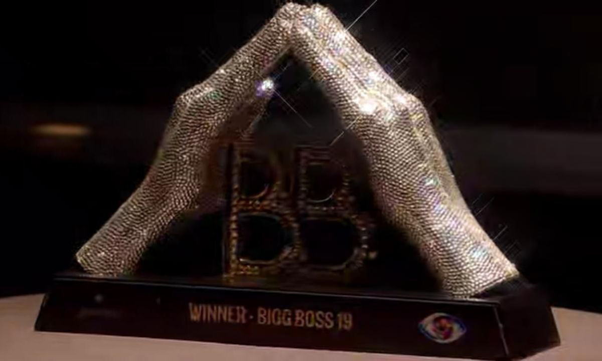bigg-boss-19-trophy-unveiled-contestants-guess-winner-finale-gharwalon-ki-sarkar-gaurav-khanna