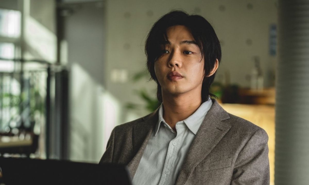 Reports Reveal Yoo Ah In Might Be Starring In Upcoming Vampire Film, Agency Responds