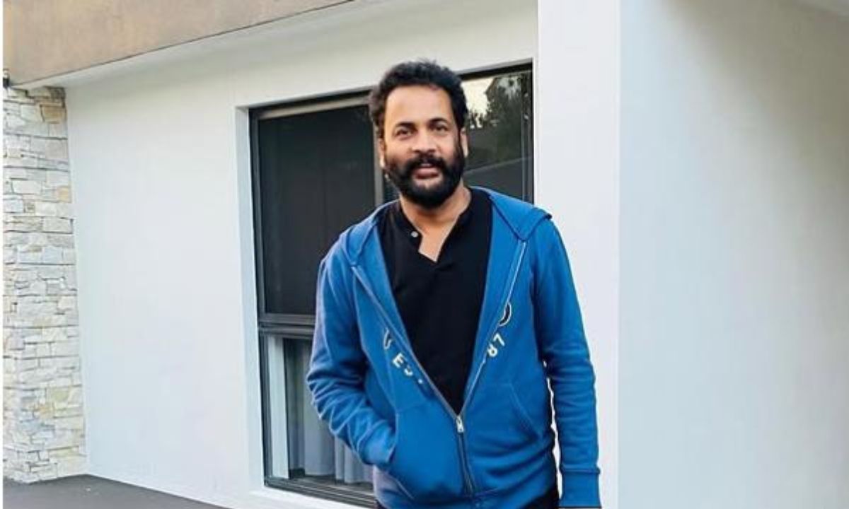 Telugu Actor Sivaji Apologises For Lewd Remarks On Actresses’ Clothes. Too Late Sir!