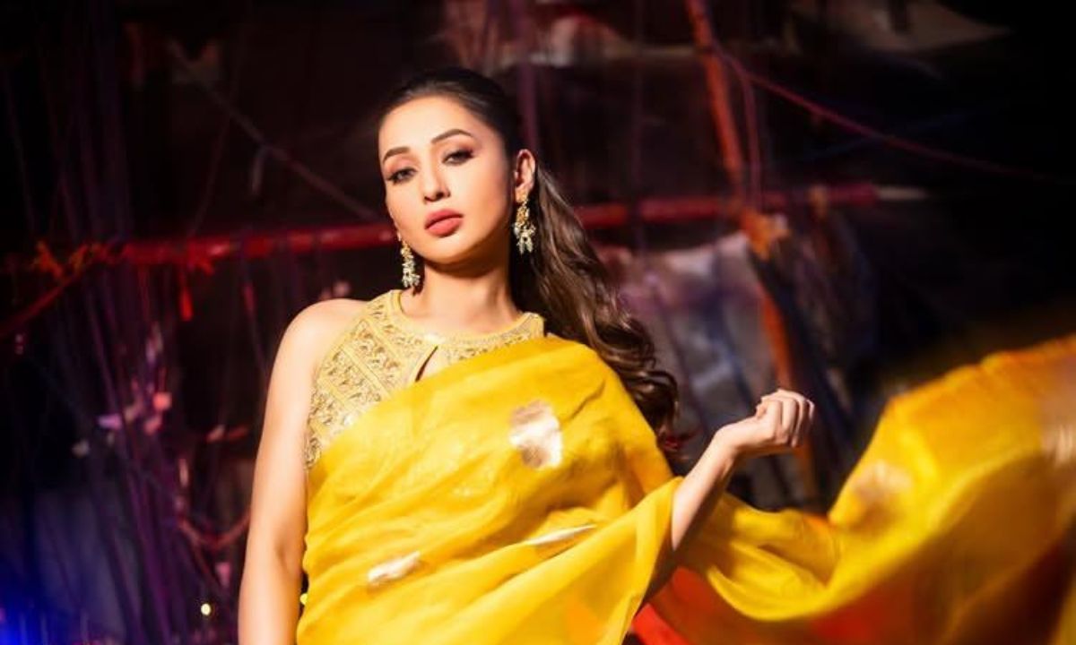 Bengali Actor Mimi Chakraborty Alleges Public Harassment At Event! Disgusting