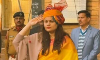 IAS Tina Dabi Criticised For Saluting The Indian Flag In Wrong Direction. Here’s What Happened