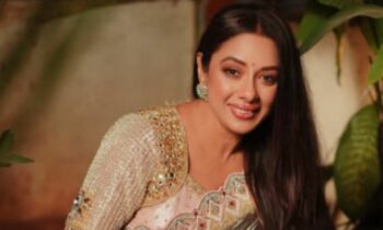 Anupamaa Star Rupali Ganguly Praises Makers For Speaking Against Male Abuse Through The Show!