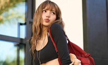 BLACKPINK Lisa To Reunite With The White Lotus Producer For Rom-Com. We’re Seated!