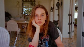 Maya Hawke’s Dreamy Wedding Sees Stranger Things Reunion In NYC! Maya Hawke’s Dreamy Wedding Sees Stranger Things Reunion In NYC!