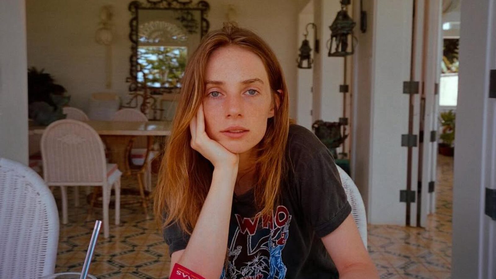 Maya Hawke’s Dreamy Wedding Sees Stranger Things Reunion In NYC!