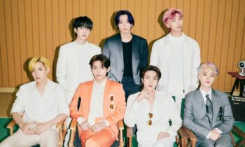 HYBE Denies Any Political Meaning Behind Red Lighting For BTS’ Gwanghwamun Square Concert!