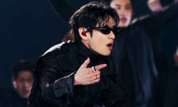 BTS V’s Early Morning English Practice Session Has ARMYs Going Crazy Over His Adorable Determination! BTS V’s Early Morning English Practice Session Has ARMYs Going Crazy Over His Adorable Determination!