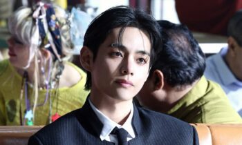 BTS V’s Heartwarming Voice Message Takes Over Internet, Fans Are Melting Worldwide! BTS V’s Heartwarming Voice Message Takes Over Internet, Fans Are Melting Worldwide!