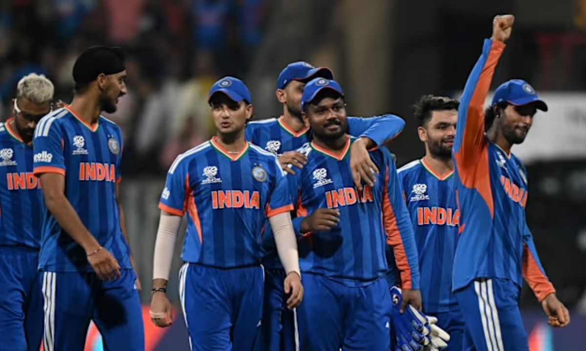 India Lifts The Winning Trophy In Final T20 Match With New Zealand!