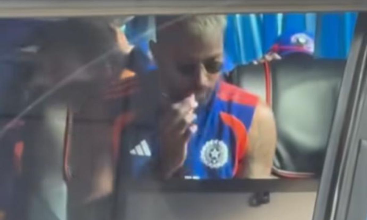 hardik-pandya-applies-lip-balm-5-reasons-why-men-should-take-care-lips