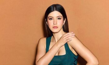 Shanaya Kapoor REVEALS Why Taking Risks Excites Her As An Actor!