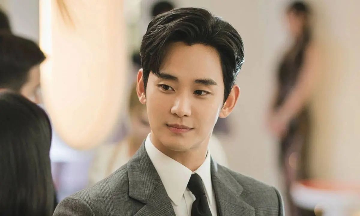 Concerns Rise As Kim Soo Hyun Spotted In Exhausted Condition. Fans Speak Up!