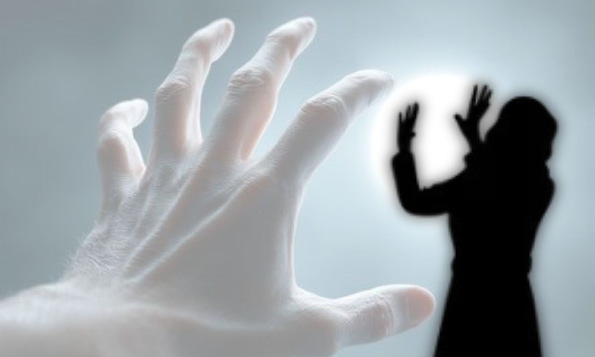 Pune Assault Case: Ice Cream Vendor Allegedly Molests Minor Girl, Villagers Detain Him! Shameful
