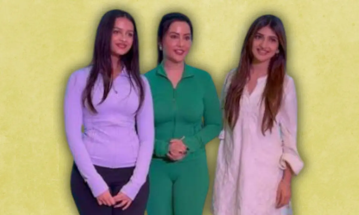 Did Amruta Fadnavis Ask Sreeleela To Step Away From Frame While Posing With Daughter Divija? Drama Alert