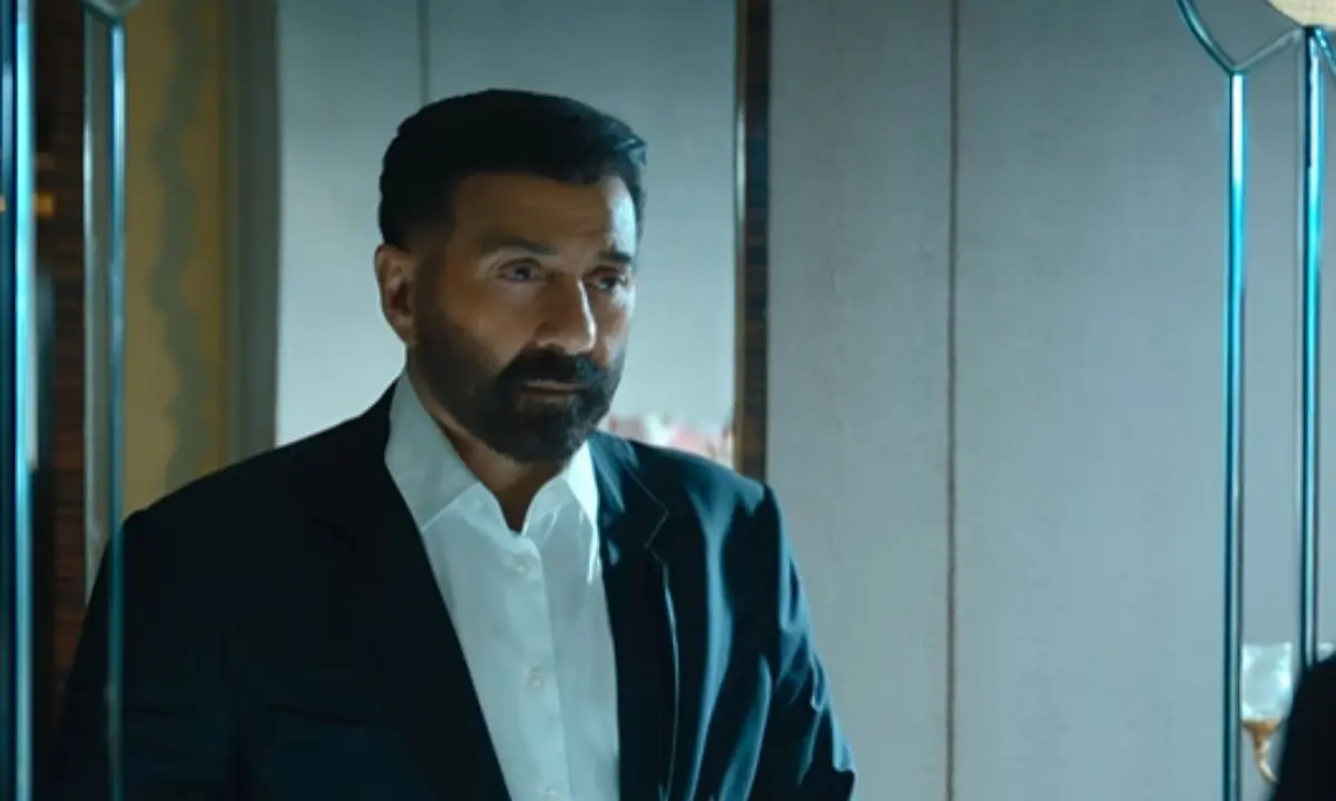 Ikka Review: Sunny Deol, Akshaye Khanna’s Courtroom Drama Is Too Shallow, Lacks Personality!