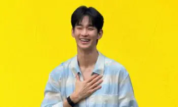 Kim Soo Hyun Breaks Down At Indonesian Event, Leaving Internet Divided!