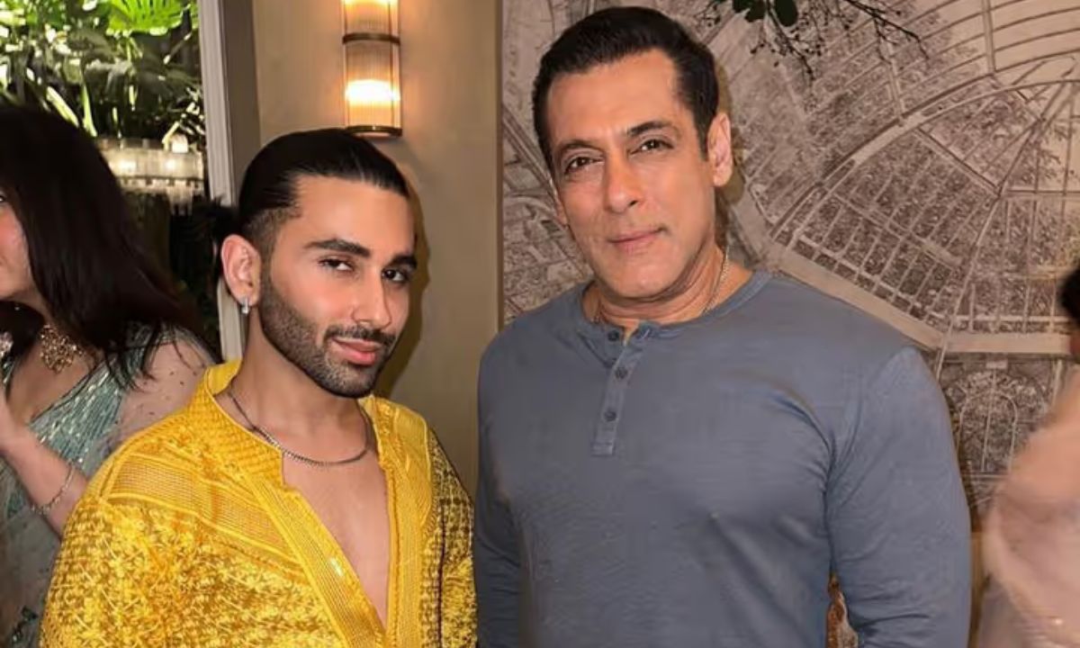 orry-reveals-keeping-salman-khans-photo-beside-bed