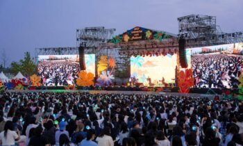 What Is Weverse Con Festival, And Why Is It A Big Deal For Indian K-Pop Fans?